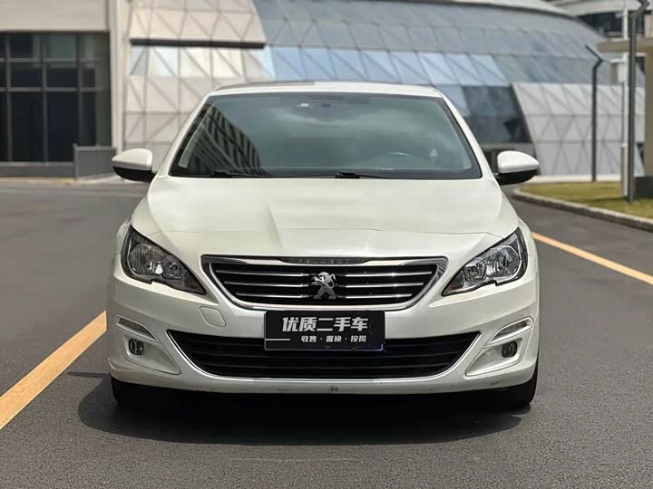 Peugeot 408