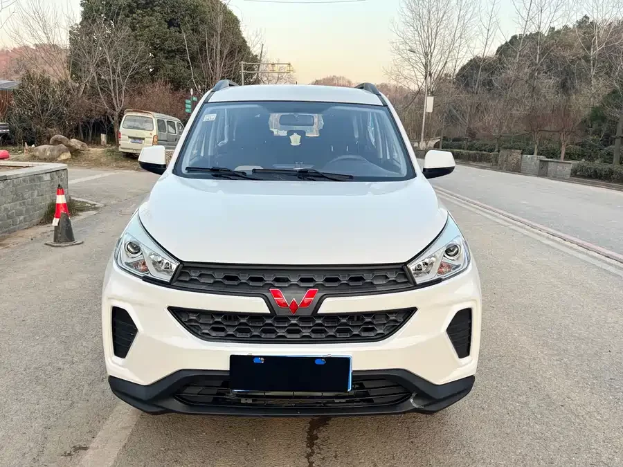 Wuling Hongguang S3