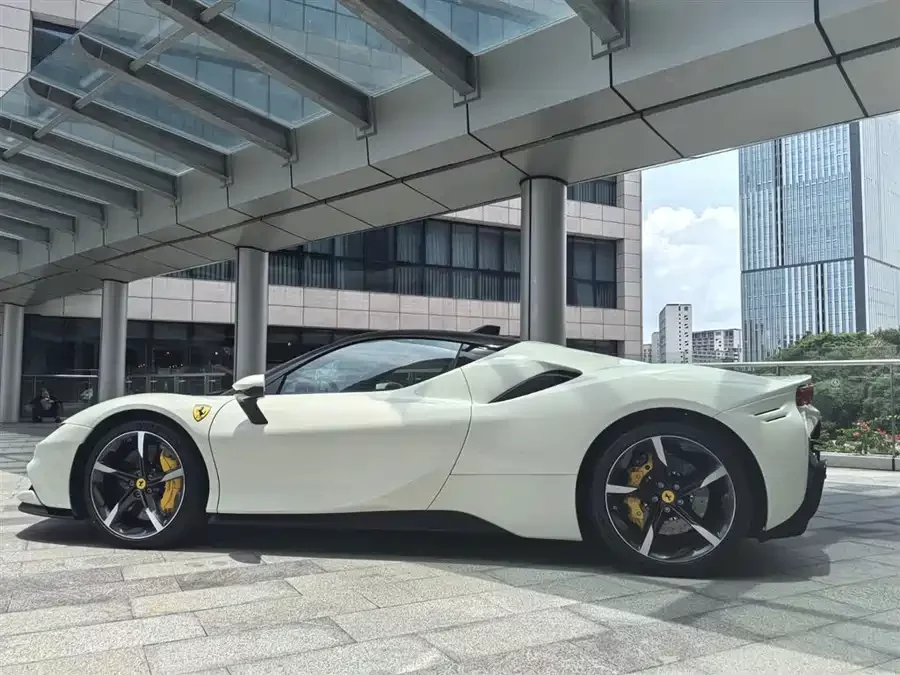 Ferrari SF90