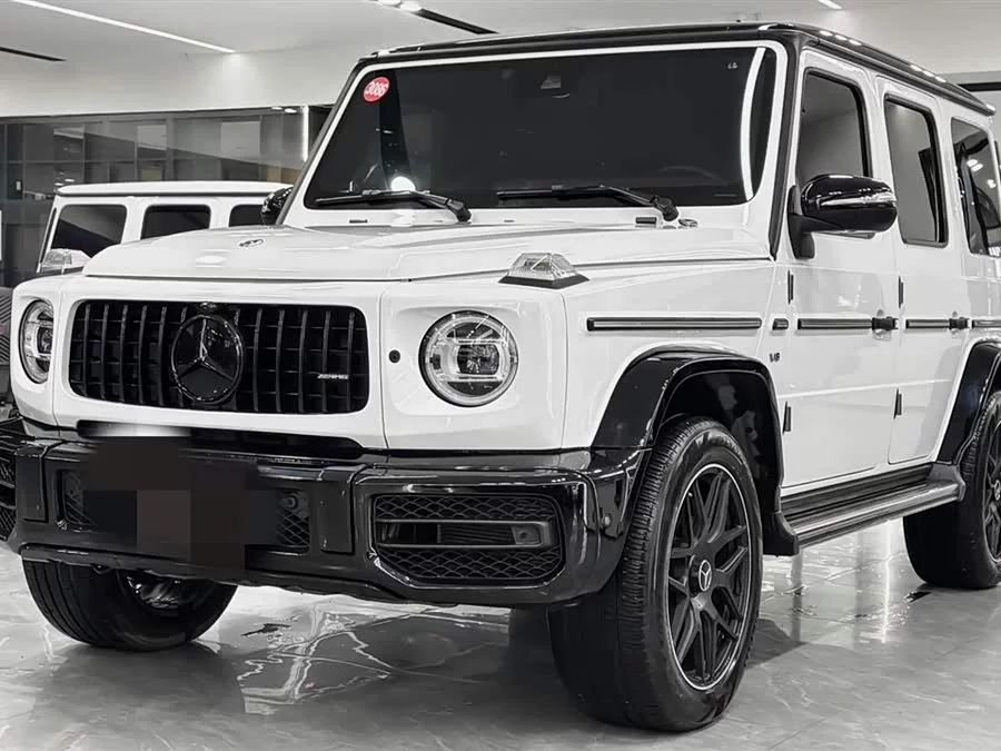 Mercedes Benz G-rated