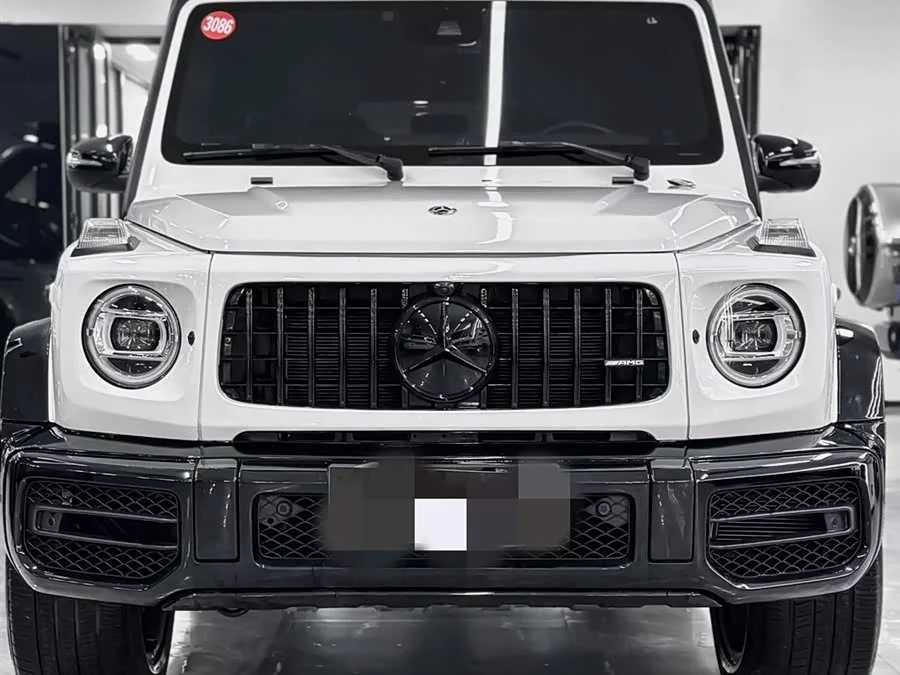Mercedes Benz G-rated