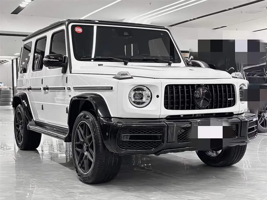 Mercedes Benz G-rated