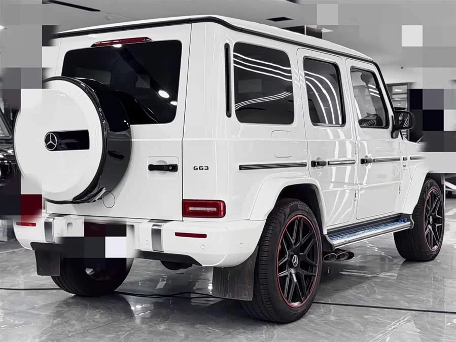 Mercedes Benz G-rated