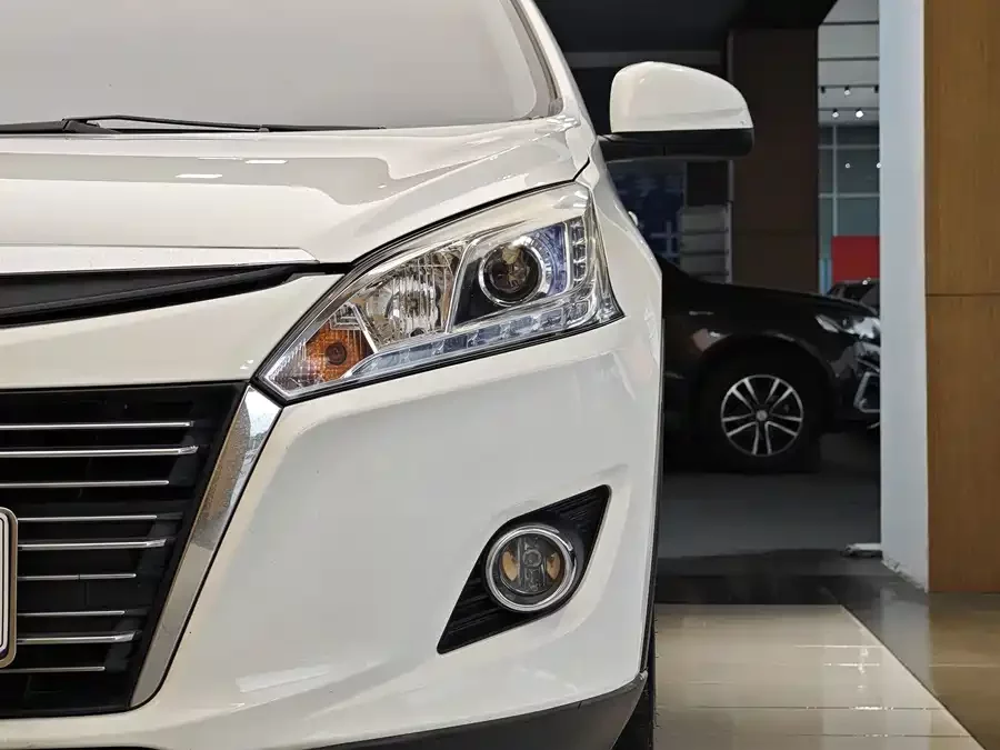 Luxgen U6 SUV