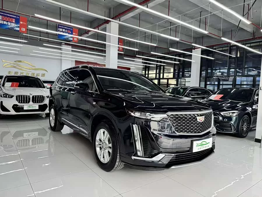 Cadillac XT6