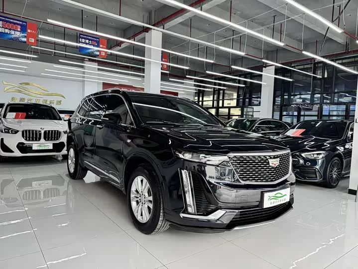 Cadillac XT6