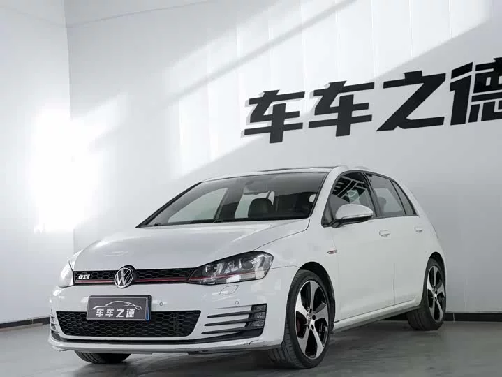 Volkswagen Golf GTI