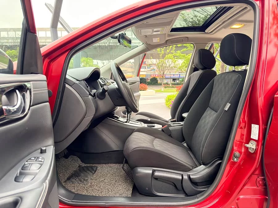 Nissan Tiida