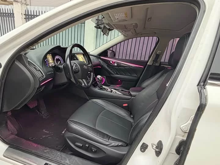 Infiniti Q50