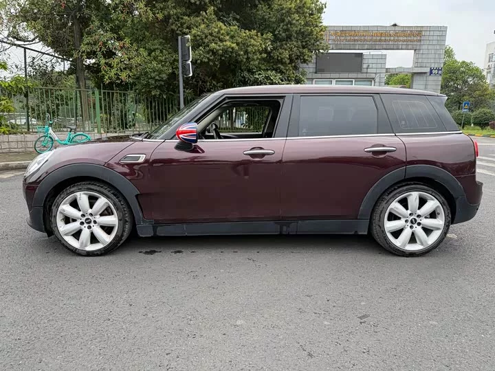 MINI CLUBMAN