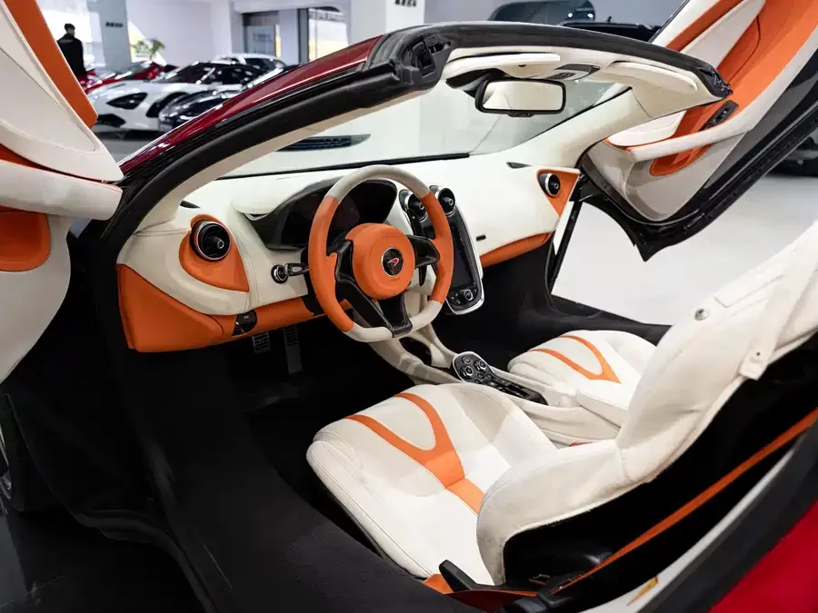 McLaren 570