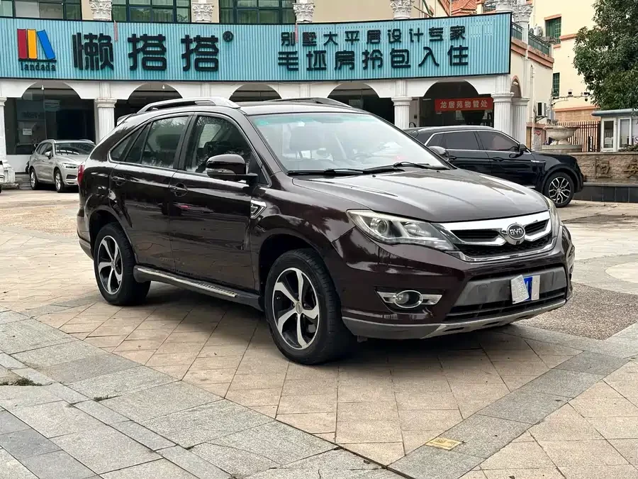 BYD S7