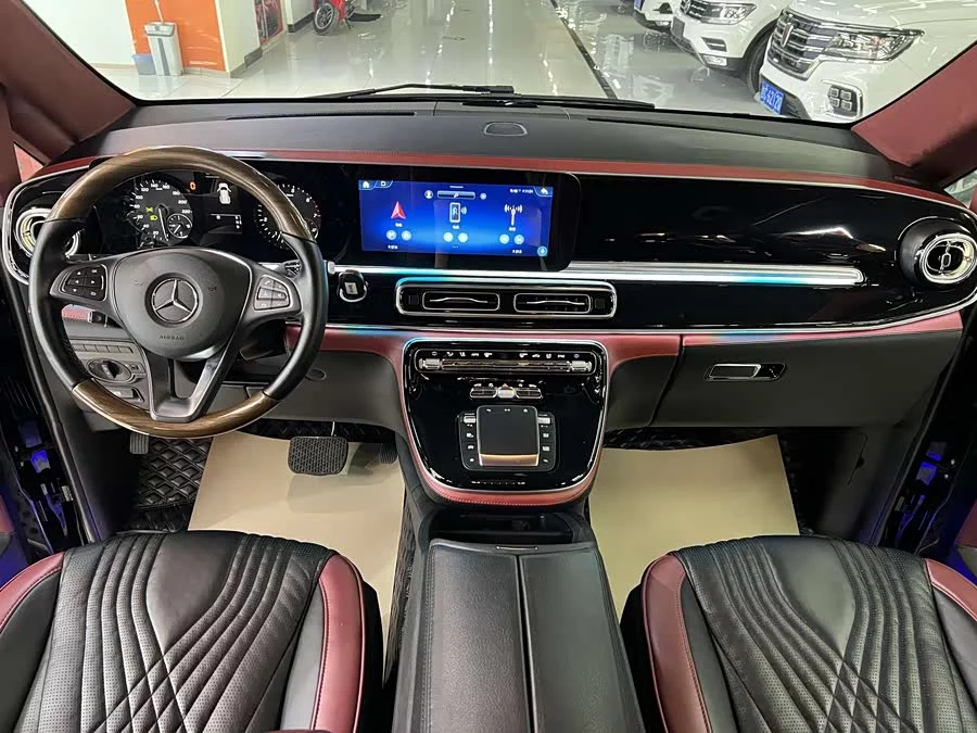 Mercedes Benz Vito