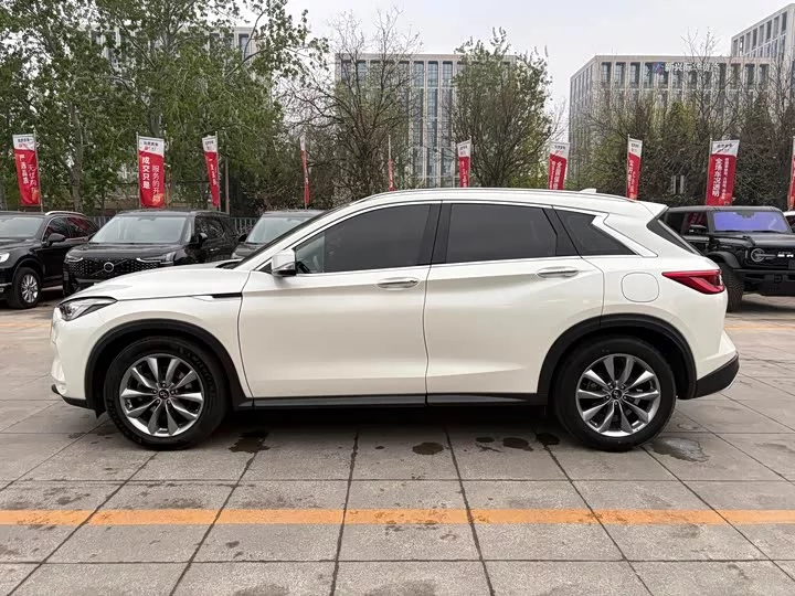 Infiniti QX50