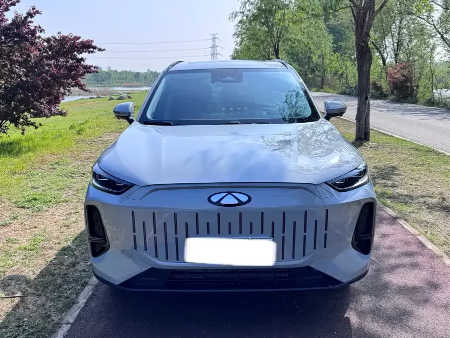 Chery Fengyun T9