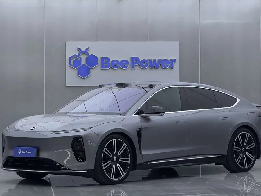 NIO ET9