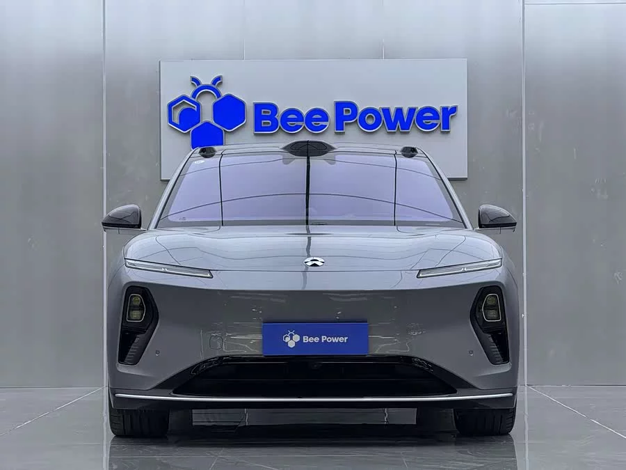 NIO ET9