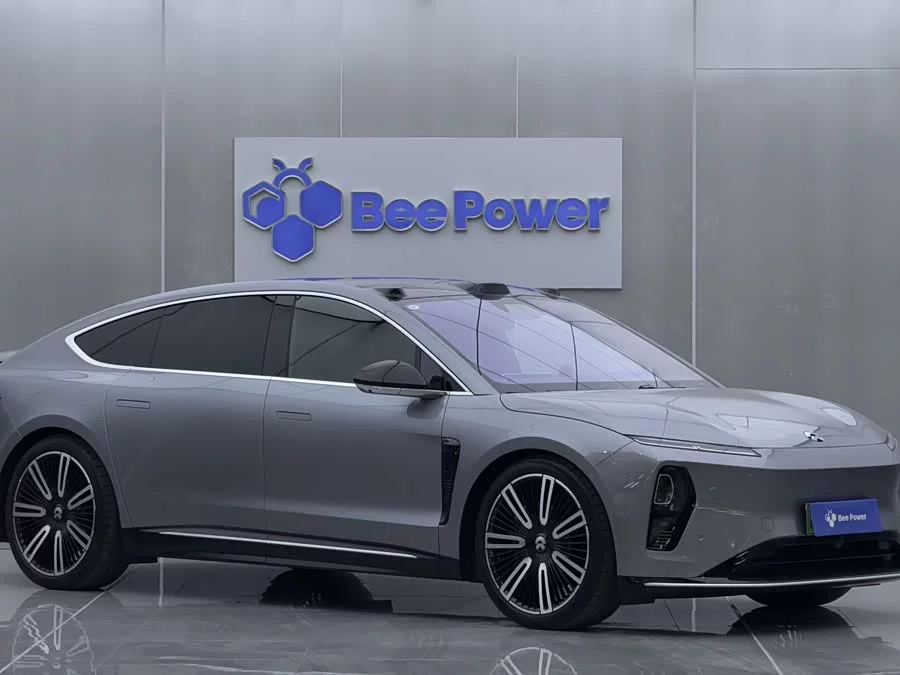 NIO ET9