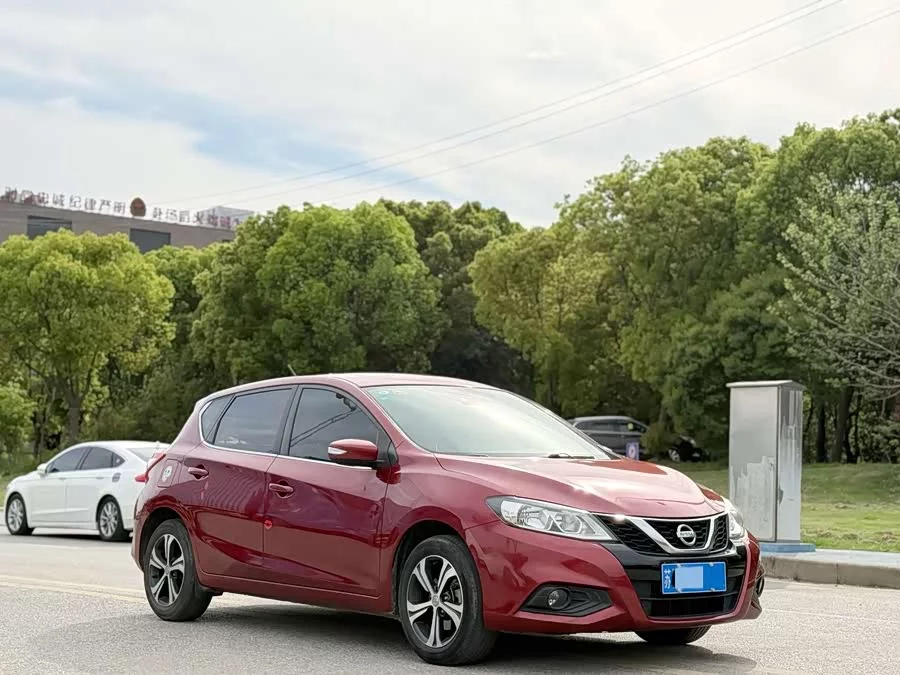 Nissan Tiida