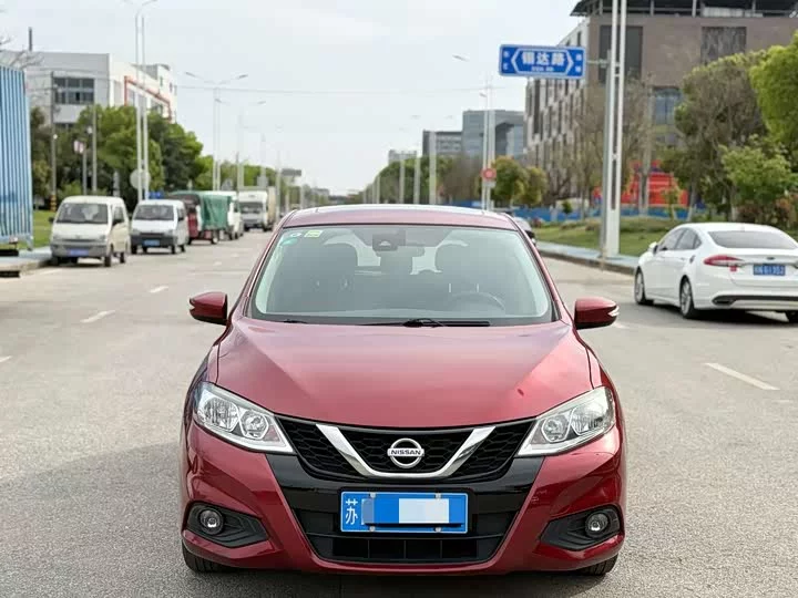Nissan Tiida