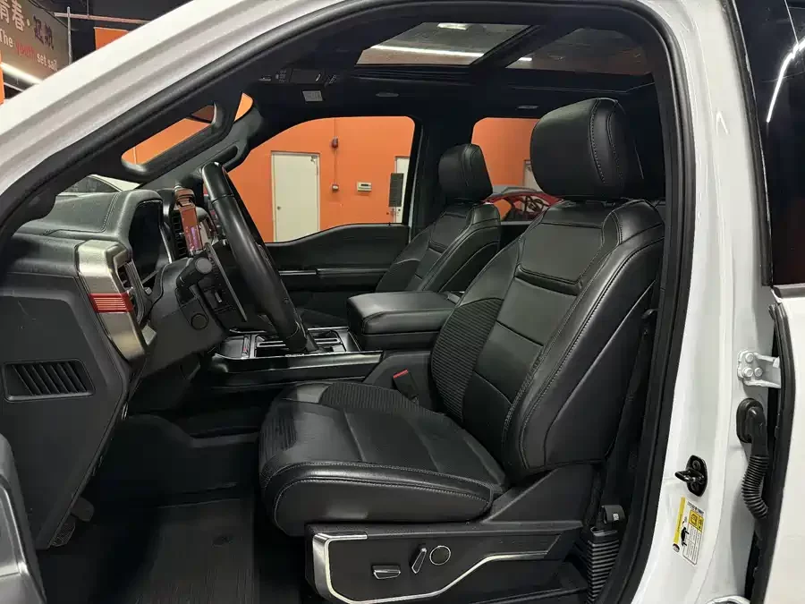 Ford F-150 Raptor