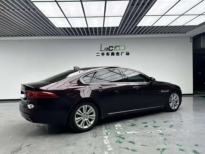 Jaguar XFL