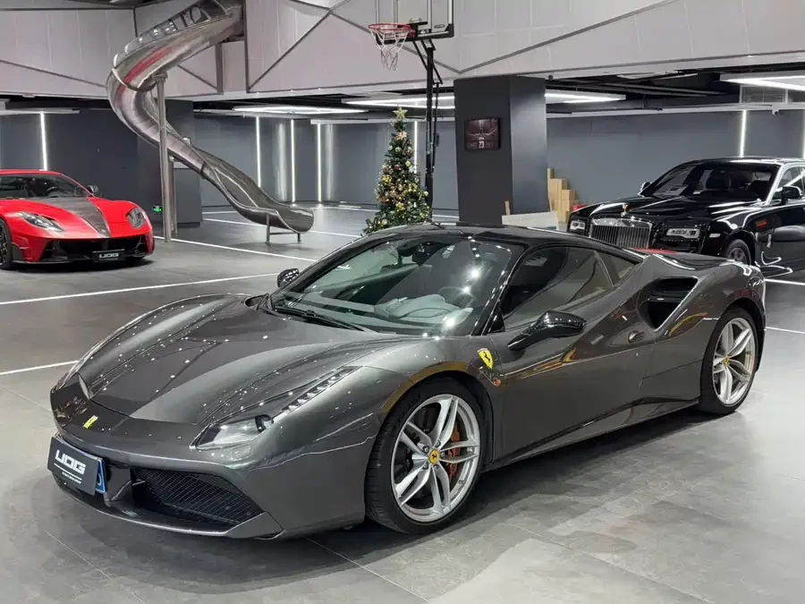 Ferrari 488
