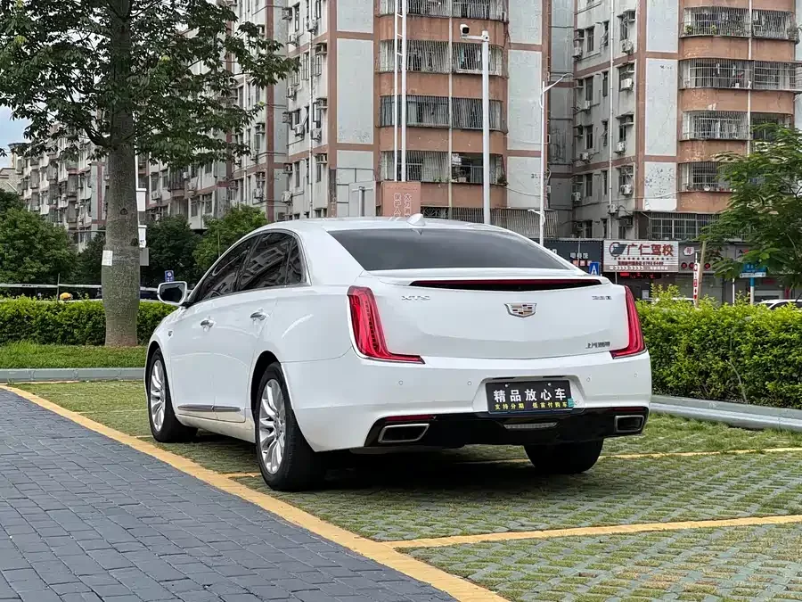 Cadillac XTS