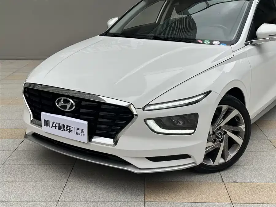 Hyundai Mistra