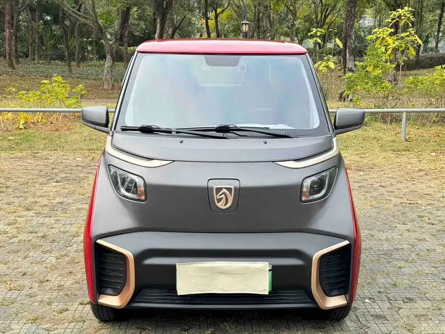 Baojun E200