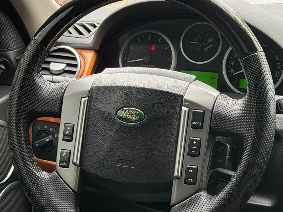 Land Rover finds