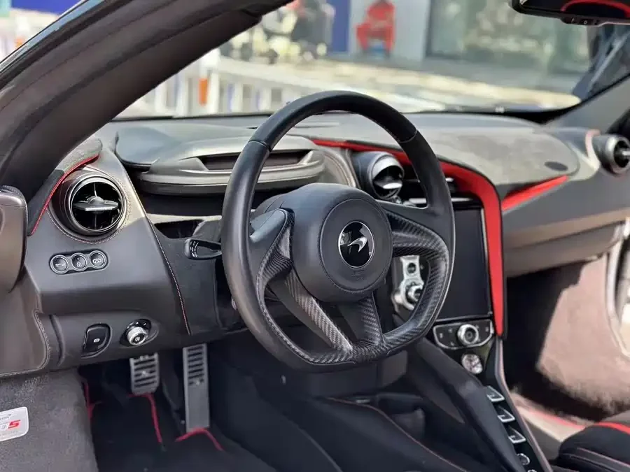 McLaren 720S