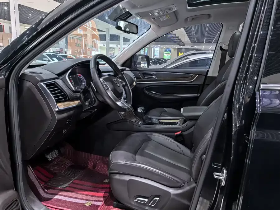 Roewe RX8