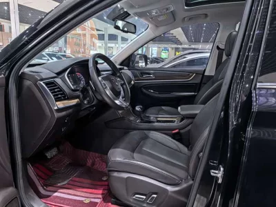 Roewe RX8