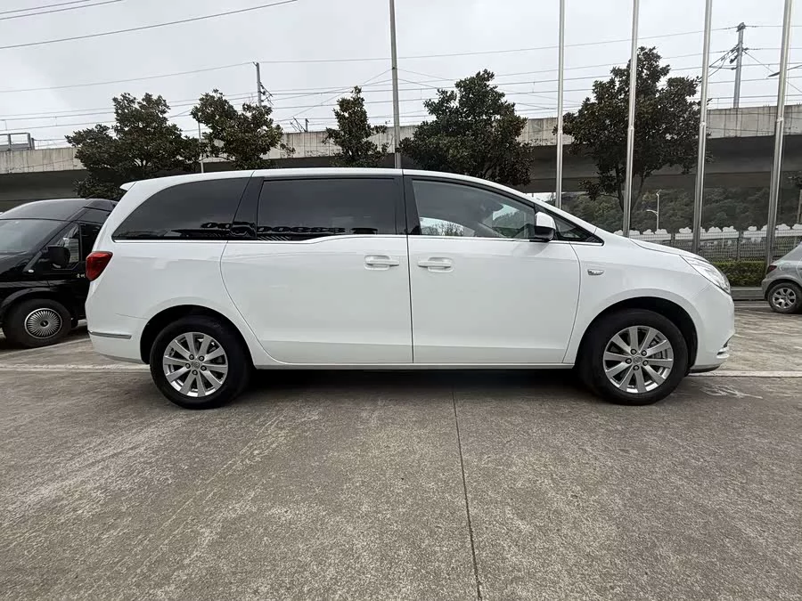 Buick GL8