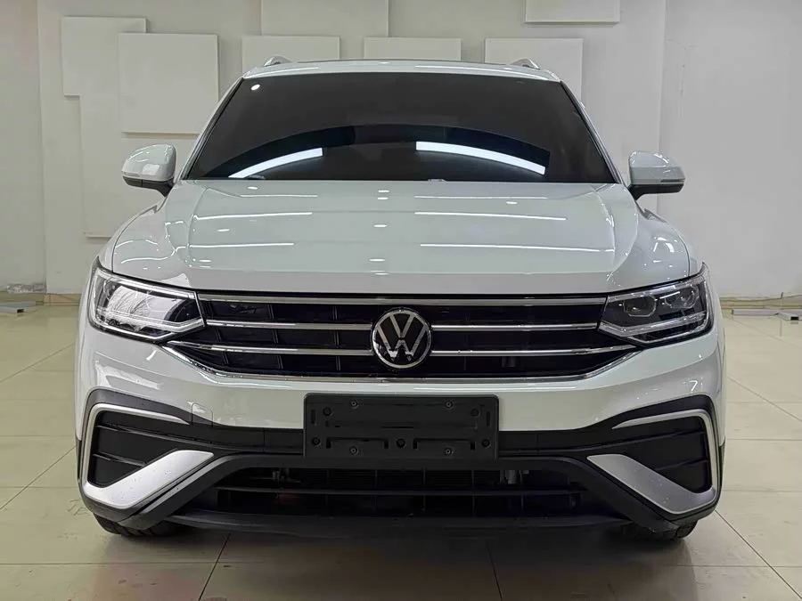 Volkswagen Tiguan L