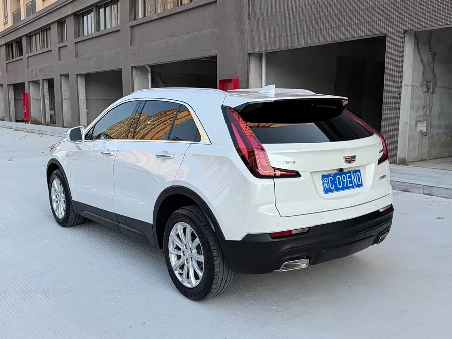 Cadillac XT4