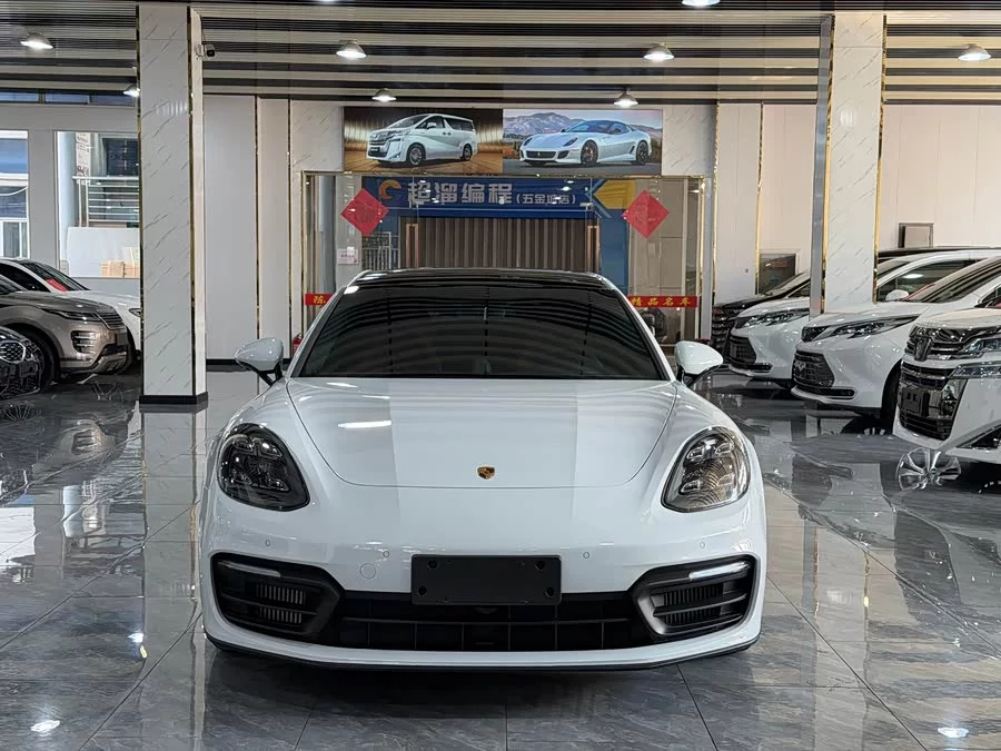 Porsche Panamera
