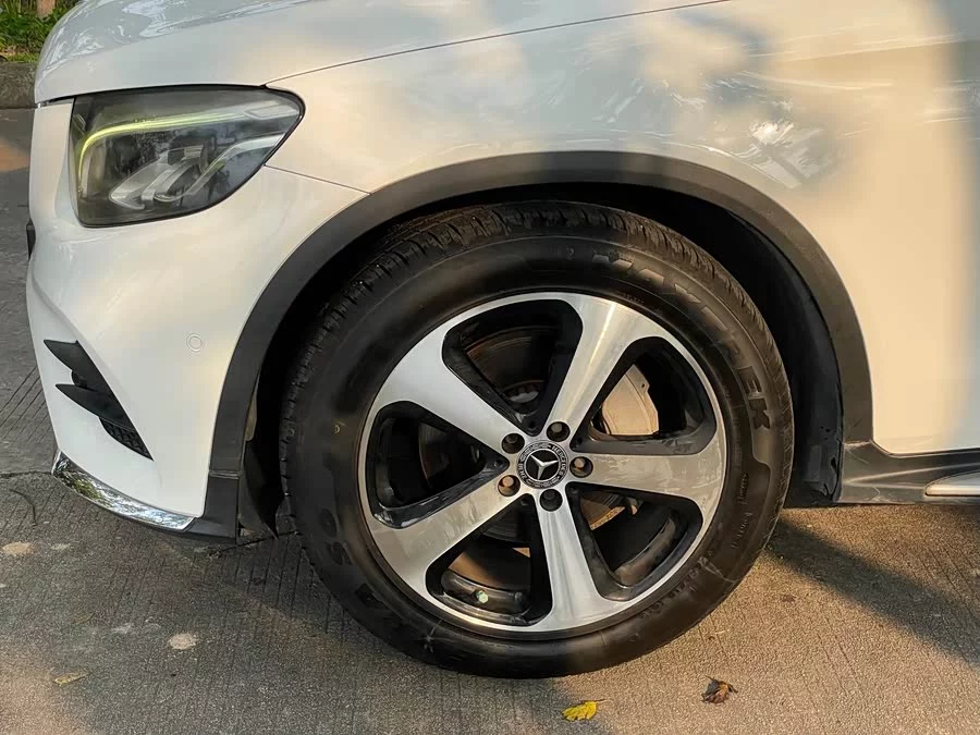 Mercedes Benz GLC