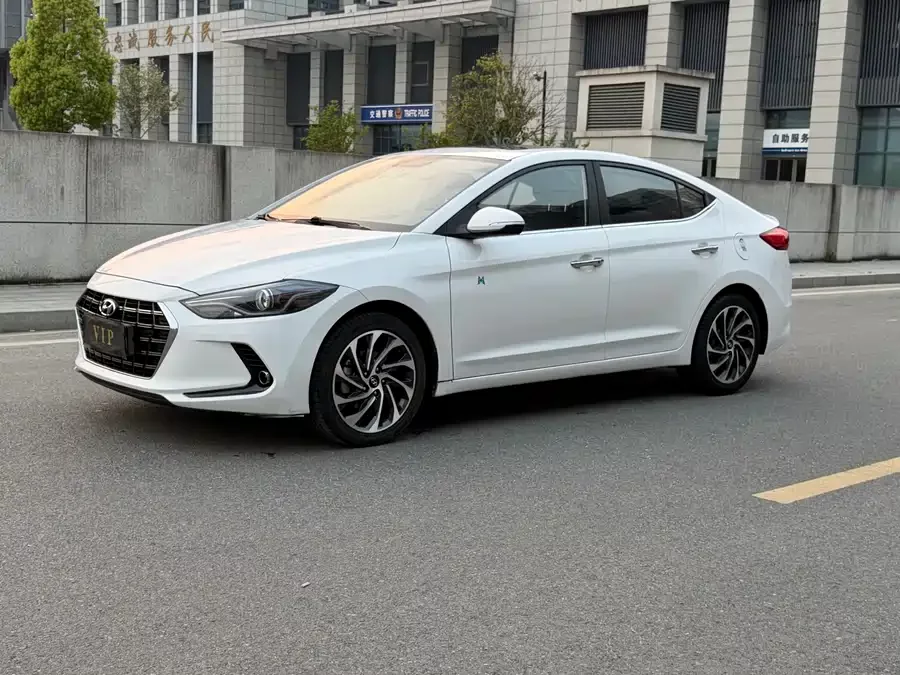 Hyundai elantra