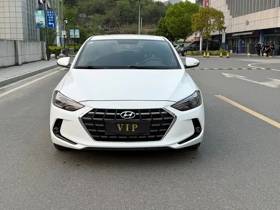 Hyundai elantra