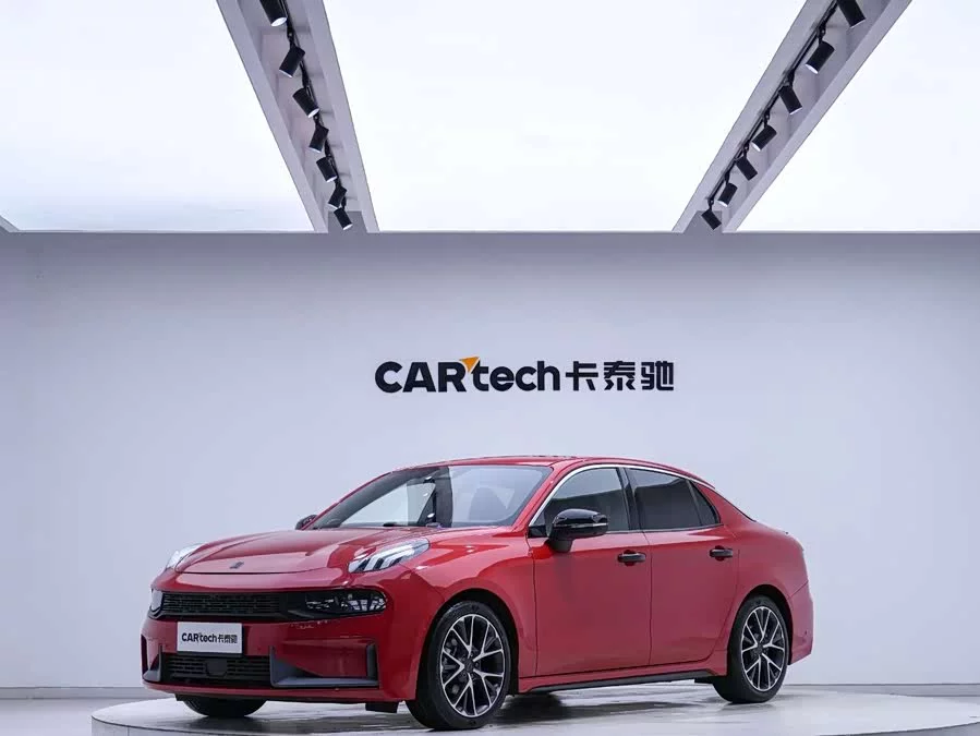 Lynk & Co 03
