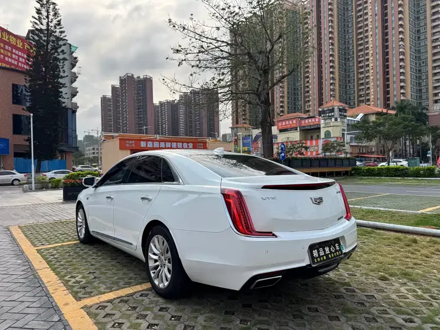 Cadillac XTS
