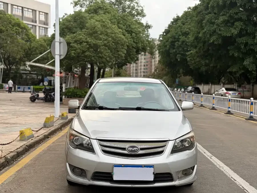 BYD L3