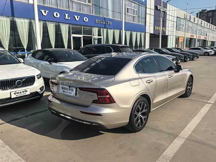 Volvo S60
