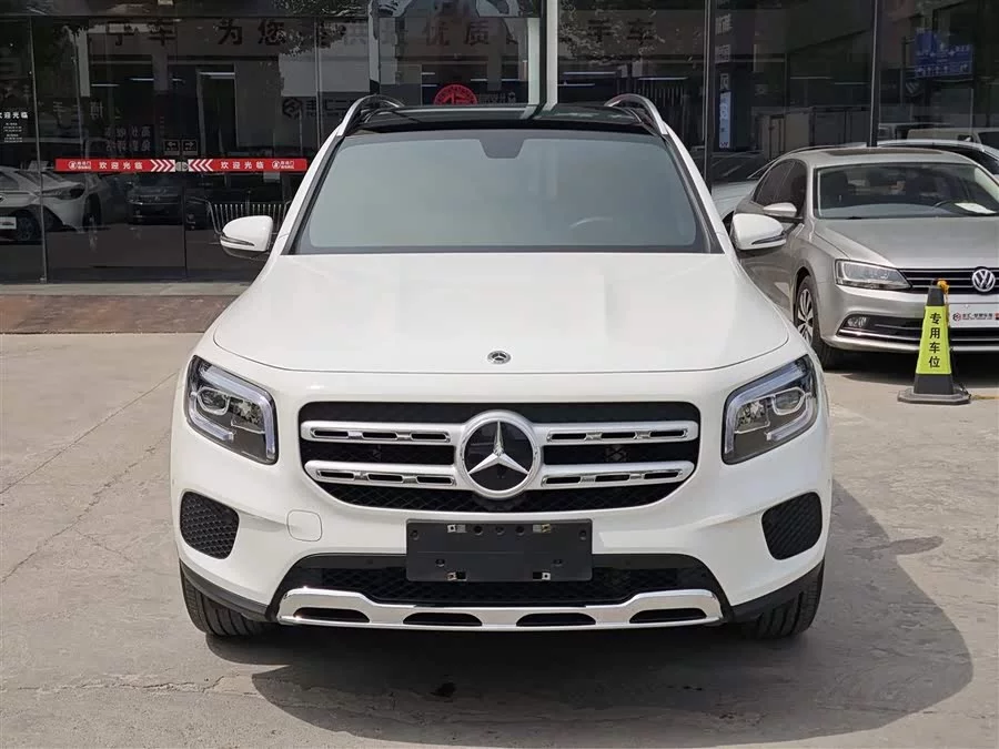 Mercedes Benz GLB