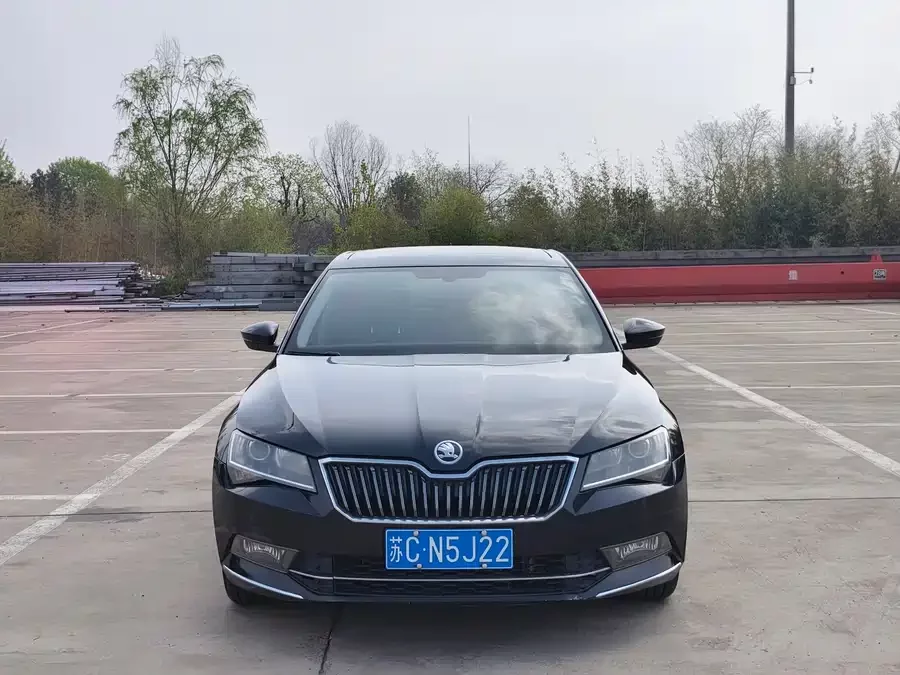 Skoda SuperB