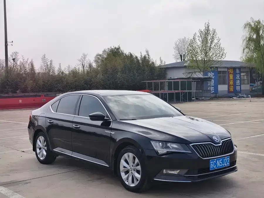 Skoda SuperB