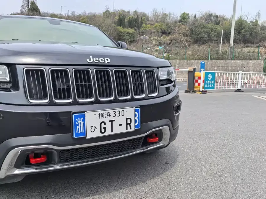 Jeep Grand Cherokee