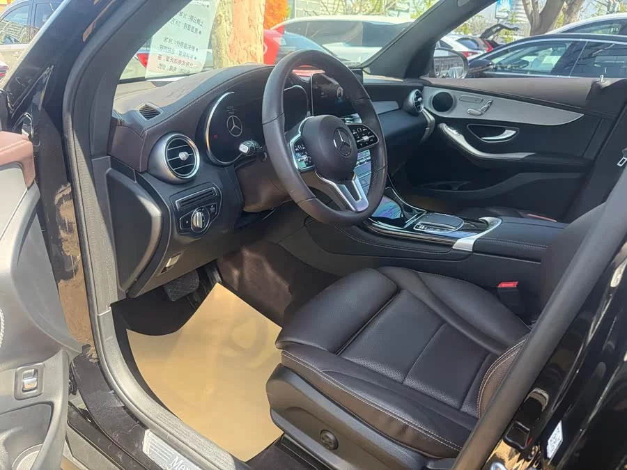 Mercedes Benz GLC